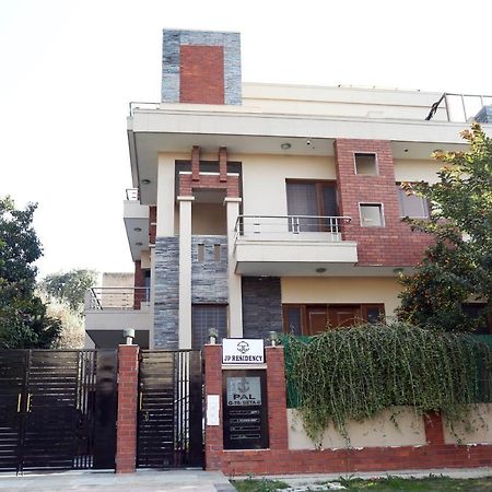 J P Residency Hotell Greater Noida Eksteriør bilde