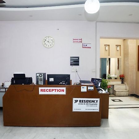J P Residency Hotell Greater Noida Eksteriør bilde
