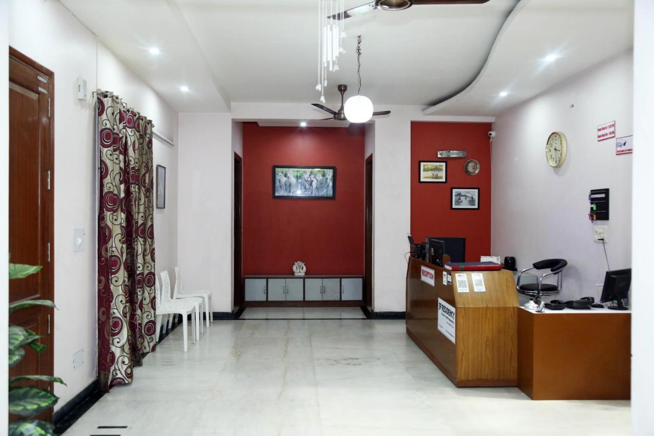 J P Residency Hotell Greater Noida Eksteriør bilde
